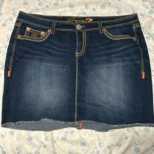 Seven7 Women’s denim skirts size 16 plus size